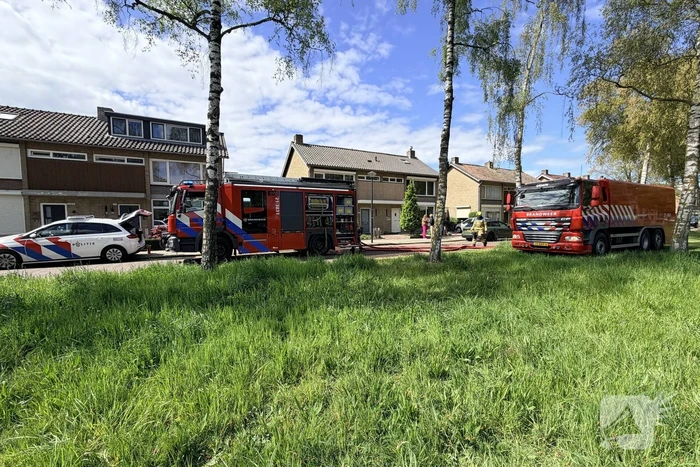 Buitenbrand slaat over naar schuurtje
