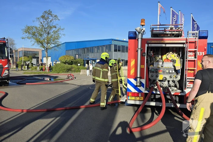 Grote inzet brandweer bij grote industriebrand