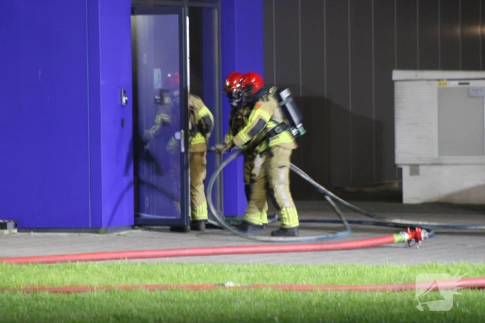 Brandweer bestrijdt ernstige brand
