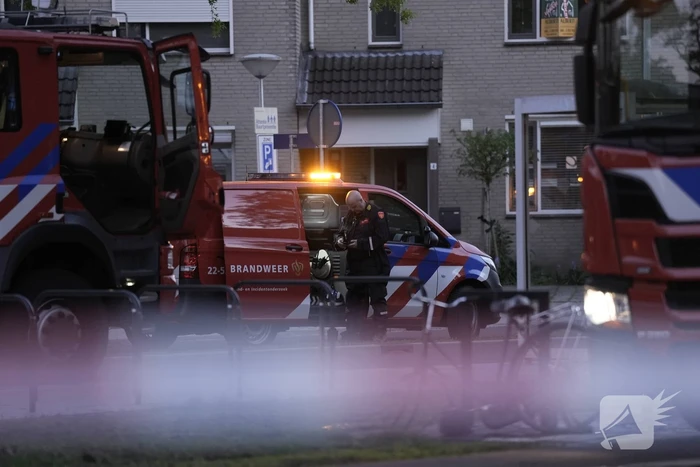 Brand in flatwoning veroorzaakt schade