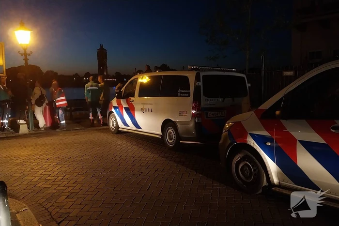 Plezierjacht zinkt met meerdere personen aan boord