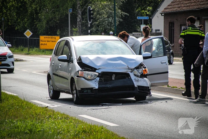 Kop-staartbotsing veroorzaakt lange file