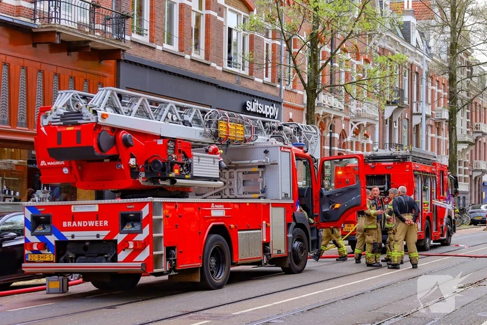 Brand in kledingwinkel snel onder controle