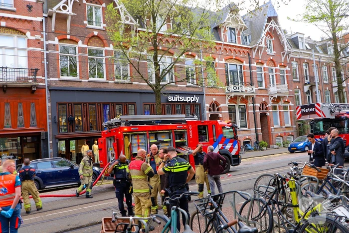 Brand in kledingwinkel snel onder controle