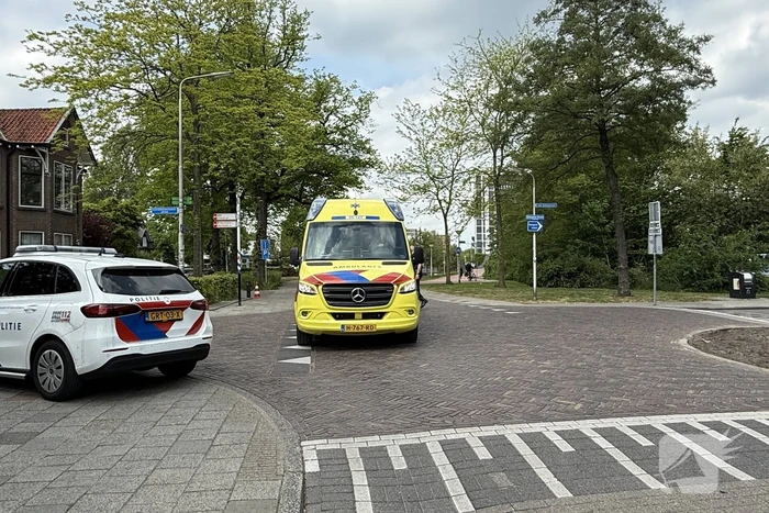 Oudere vrouw gewond bij aanrijding met fiets