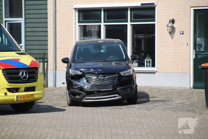 Auto's beschadigd na botsing