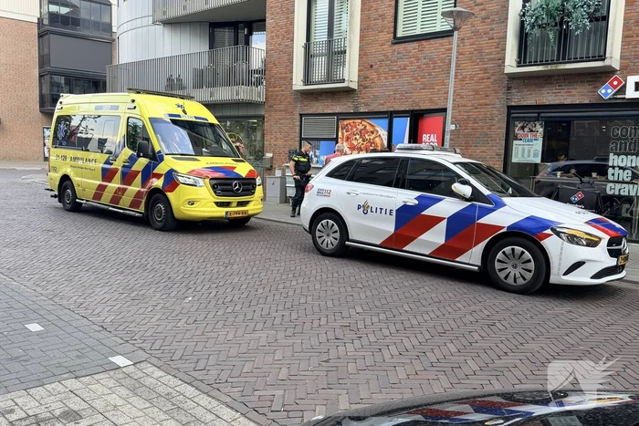 Scooterrijder komt ten val en zoekt zelf medische hulp