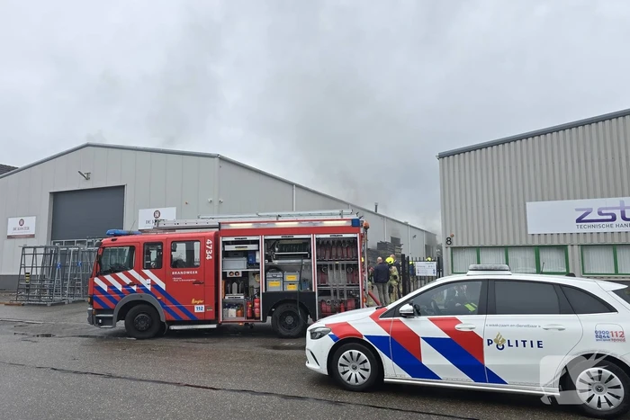 Brand ontdekt in houthandel