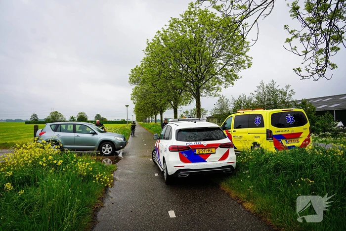 Wielrenner naar het ziekenhuis na valpartij