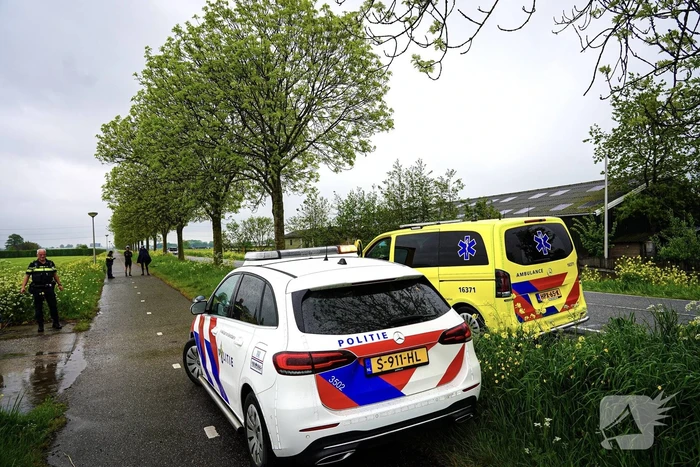 Wielrenner naar het ziekenhuis na valpartij