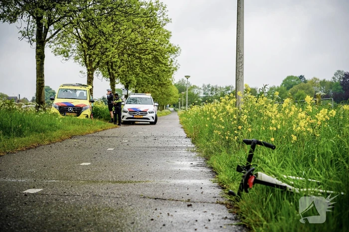 Wielrenner naar het ziekenhuis na valpartij