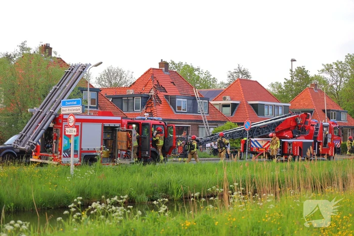 Brand op het dak van woning geblust