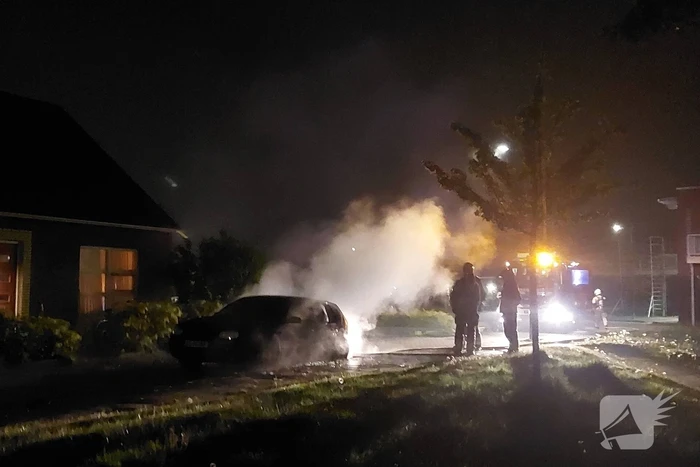 Brandweer reageert snel op autobrand