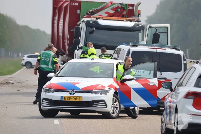 Dodelijk ongeval tussen auto en vrachtwagen