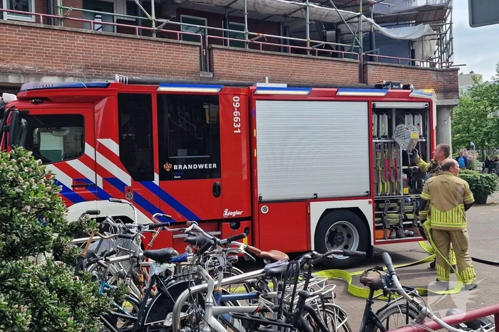 Brand in ondergrondse vuilcontainer