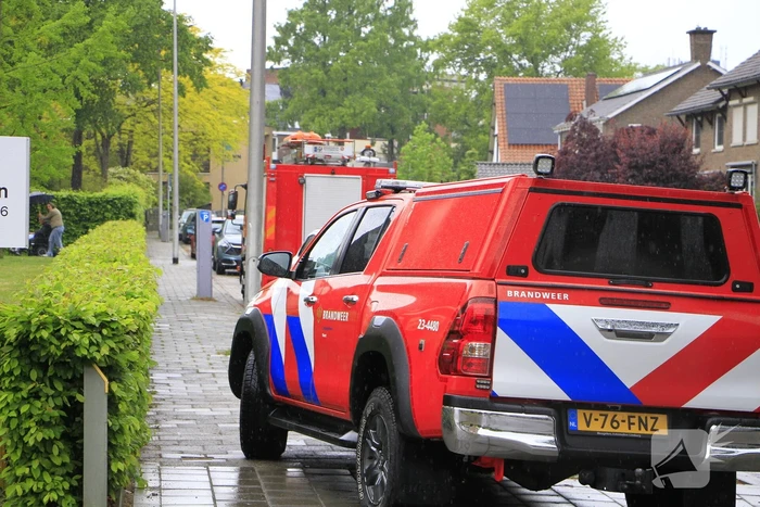 Brandweer met spoed naar ziekenhuis voor incident