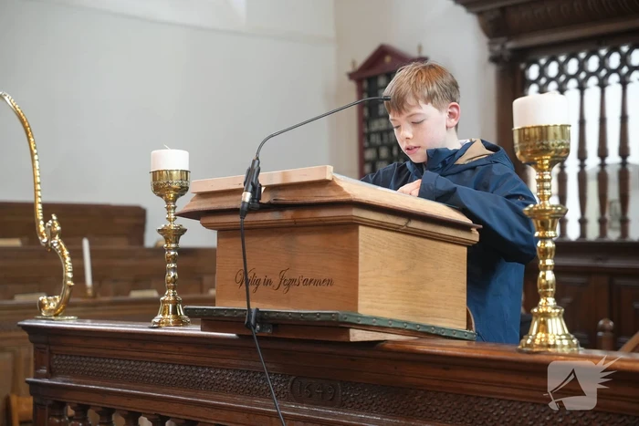 Scholieren houden indrukwekkende herdenkingen