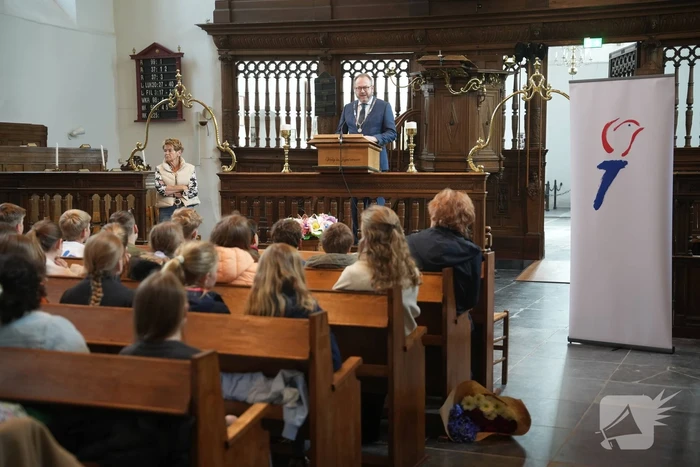 Scholieren houden indrukwekkende herdenkingen