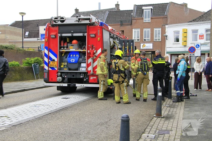 Stof uit kelder activeert rookmelders in gebouw