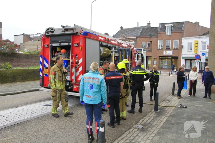 Stof uit kelder activeert rookmelders in gebouw