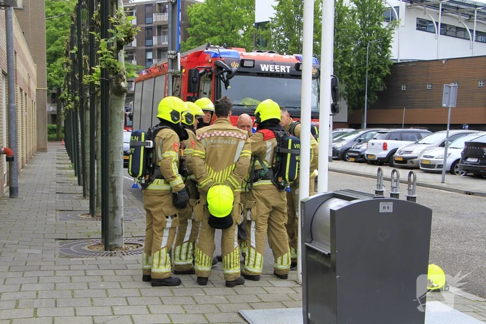 Stof uit kelder activeert rookmelders in gebouw