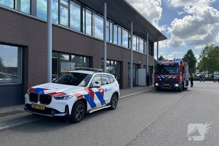 Brand in kantoorpand leidt tot grootschalige ontruiming