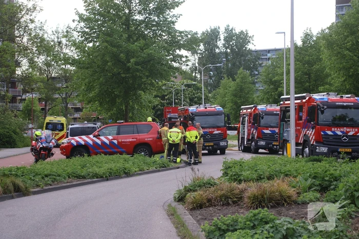 Blusrobot ingezet bij uitslaande brand in verlaten kantoorgebouw