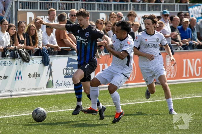 SV Poortugaal pakt kampioenschap in zonovergoten duel tegen SHO