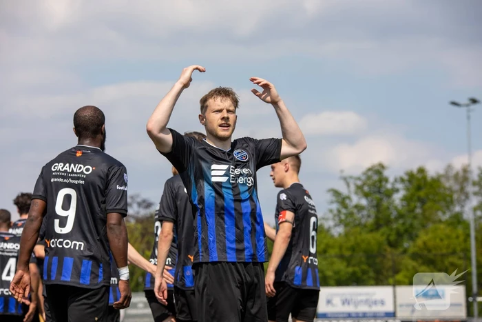 SV Poortugaal pakt kampioenschap in zonovergoten duel tegen SHO