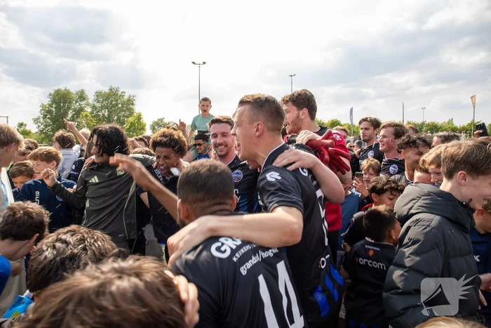 SV Poortugaal pakt kampioenschap in zonovergoten duel tegen SHO