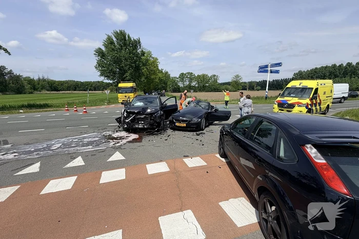 Ongeval met meerdere gewonden betrokken bij botsing van drie auto's