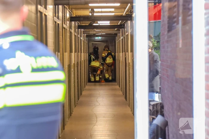 Brand in flatwoning onder controle