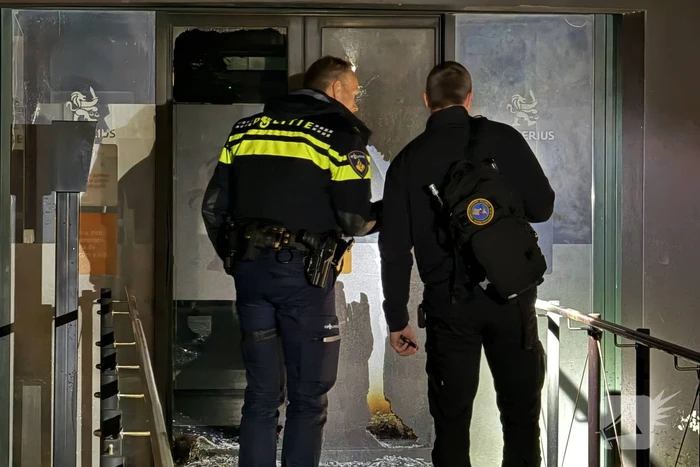 Explosie verwoest toegangspand op industriegebied