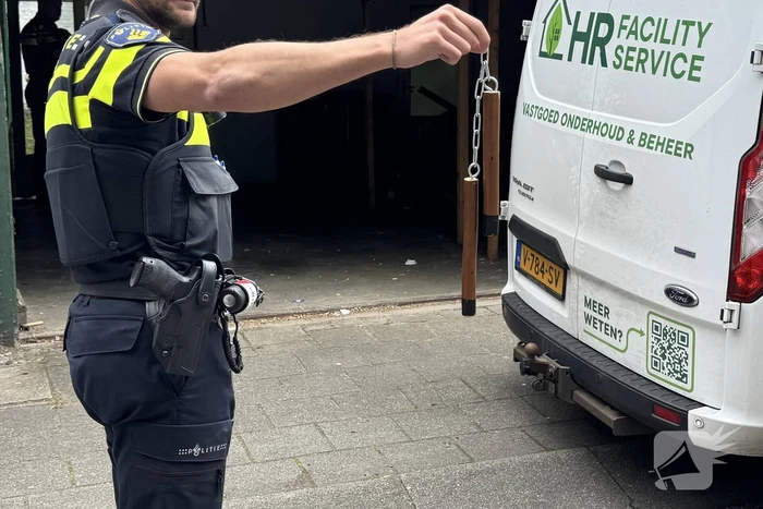 Man met Nunchucka aangehouden