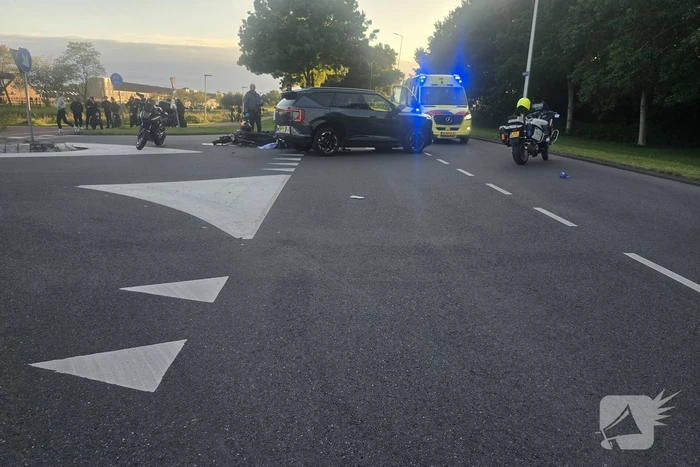 Motorrijder zwaargewond na verkeersongeval
