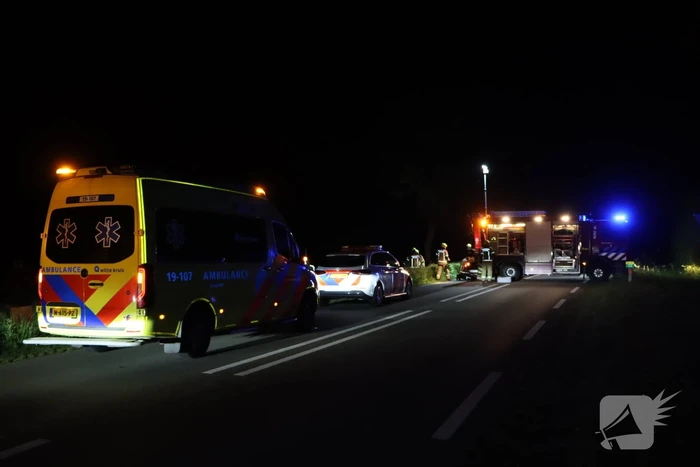 Auto belandt in sloot na ongeval