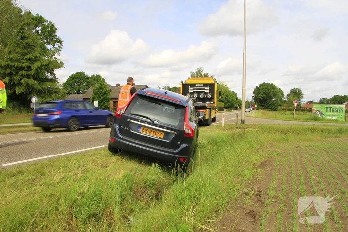 Bestuurder raakt van de weg na black-out