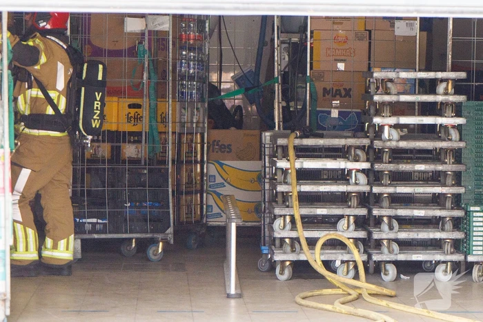 Brand in magazijn van Albert Heijn leidt tot ontruiming