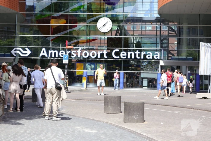 Wachtende reizigers door verstoring treinverkeer