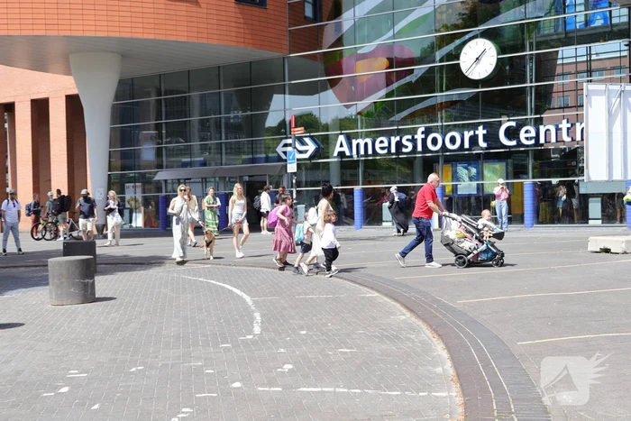 Wachtende reizigers door verstoring treinverkeer