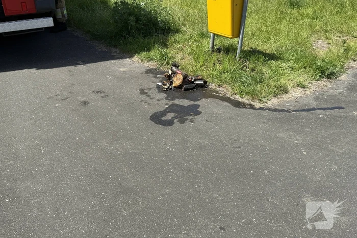 Buitenbrand ontstaan door prullenbakbrand