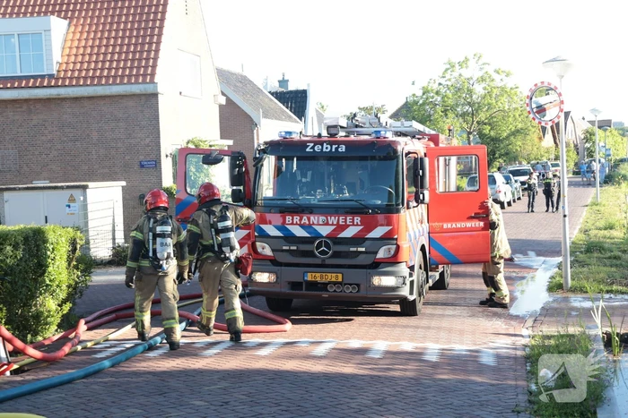 Bewoner nagekeken na brand in woning