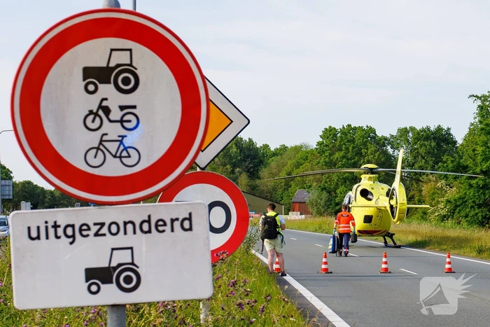 Zwaar ongeval tussen motor en auto met meerdere gewonden