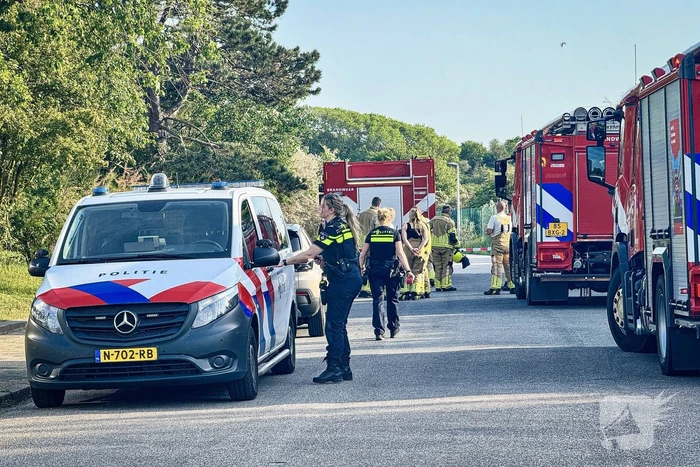 Brandweer bestrijdt flinke duinbrand