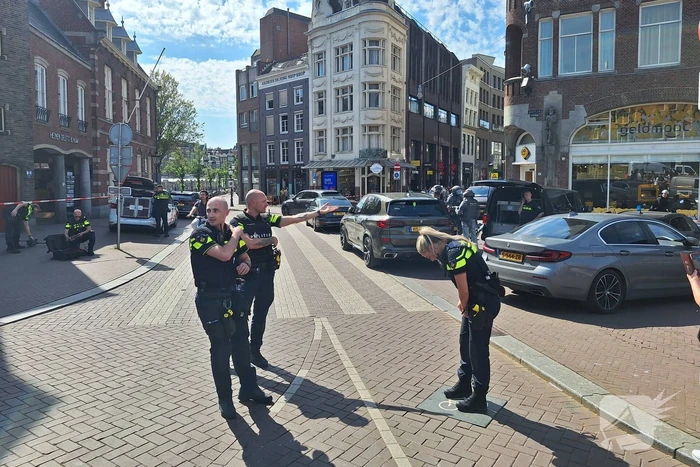 Arrestatieteam ingezet, politie sluit omgeving af