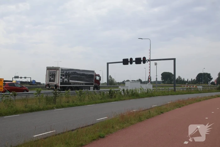79-jarige motorscooterrijder overleden na ongeval op provinciale weg