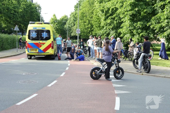 Vrouw gewond na val met scootmobiel