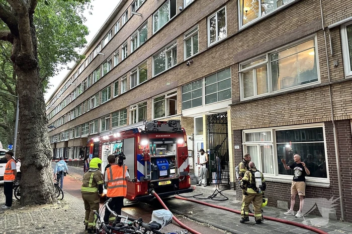 Brandweer ingezet voor brand in portiek