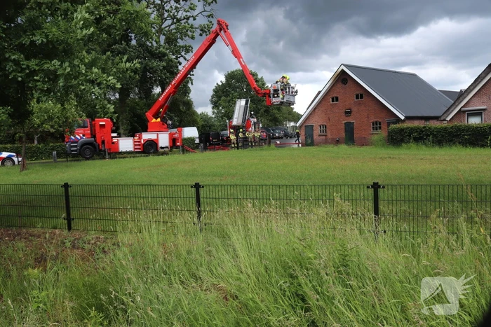 Brand in bijgebouw leidt tot grote inzet brandweer