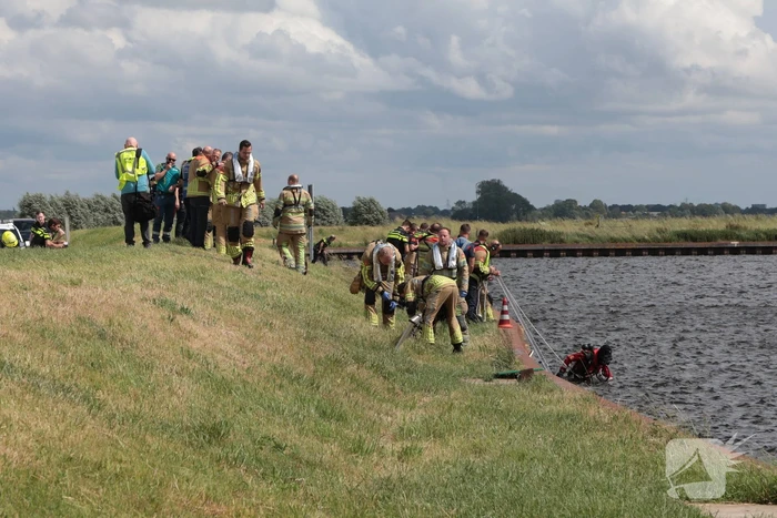Traumahelikopter ingezet voor persoon te water